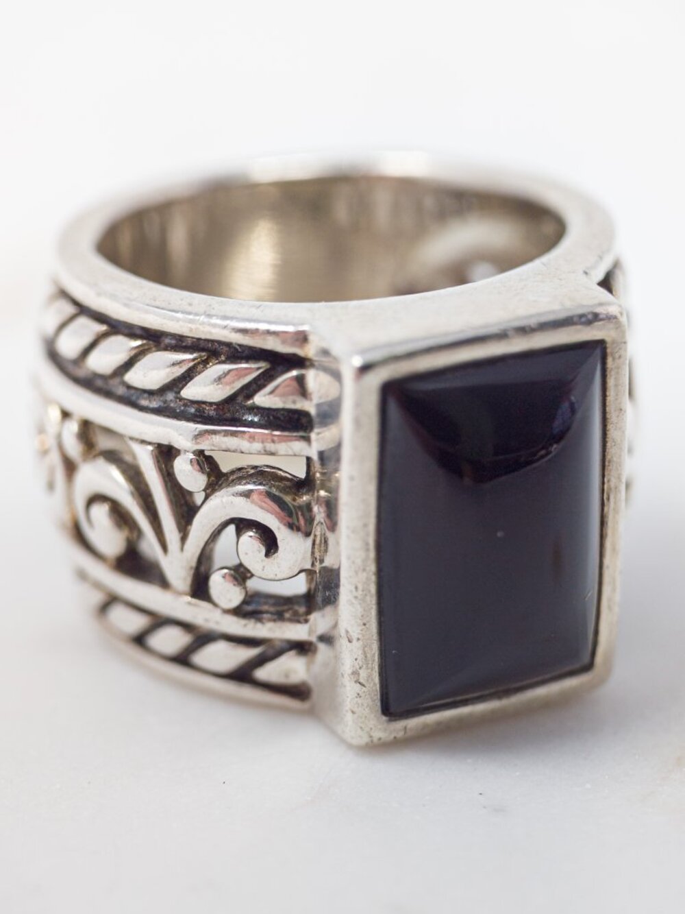 Silpada Sterling Silver Onyx Rectangle Ring Sz 7, Scrollwork Band